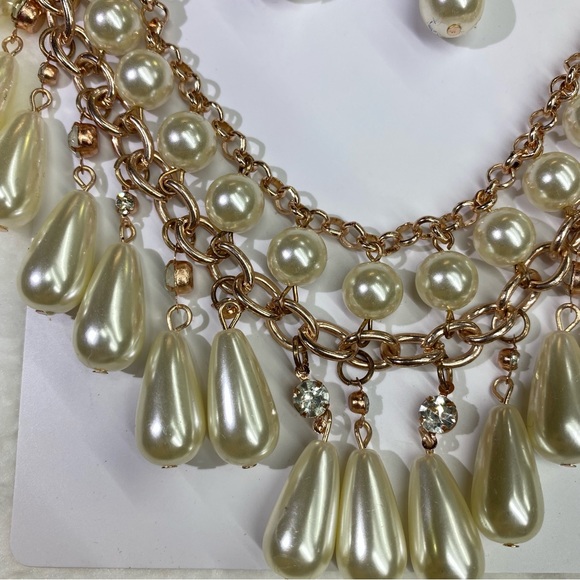 Ellen Tracy Pearl necklace set - Picture 3 of 5